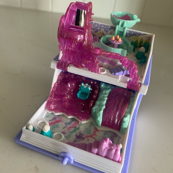 Vintage Polly Pocket 1995 Enchanted Storybooks Sparkle Snowland - Picture 4 of 4